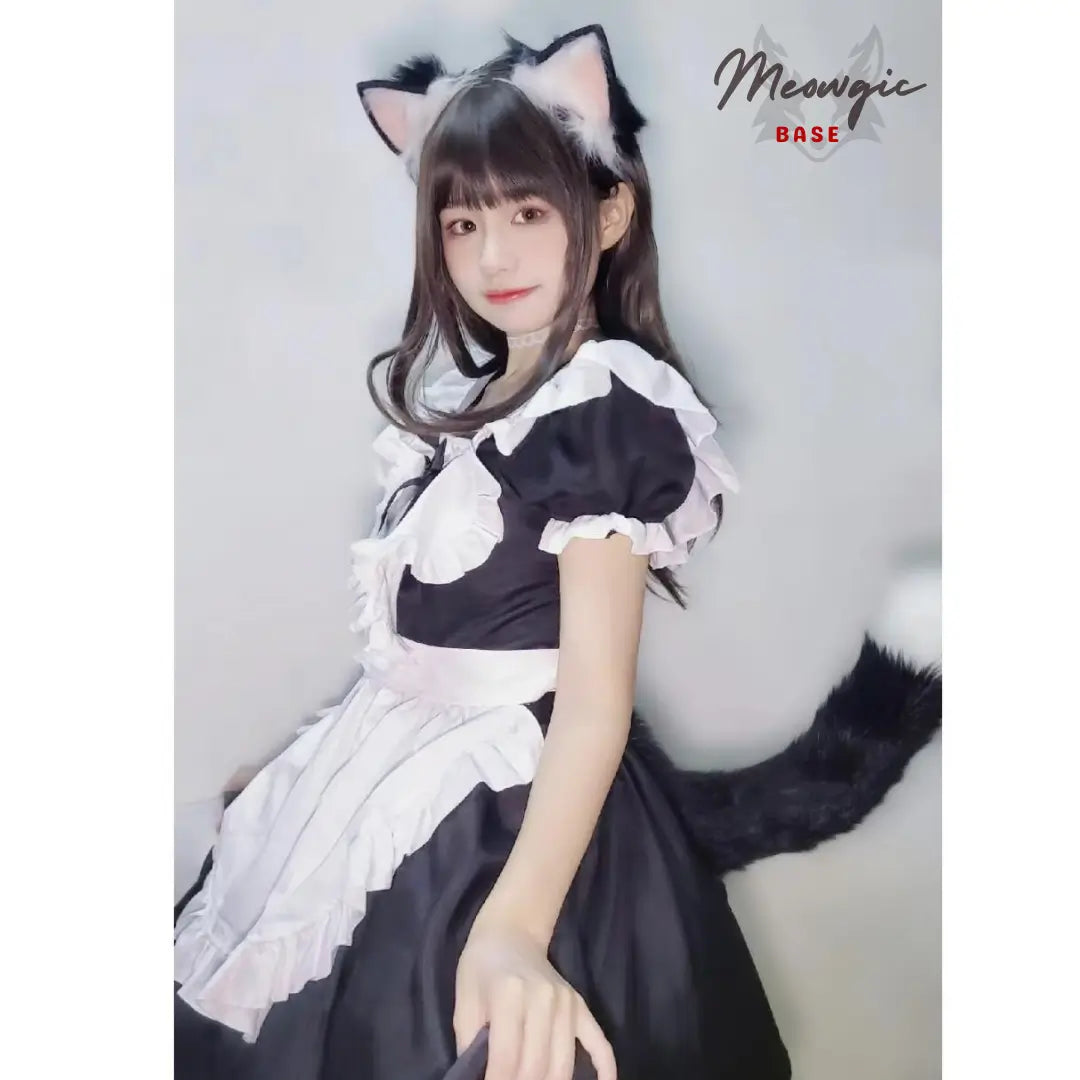 Dynamic Electric Wolf Tail - Cosplay & Fashion Motion - Meowgicbase