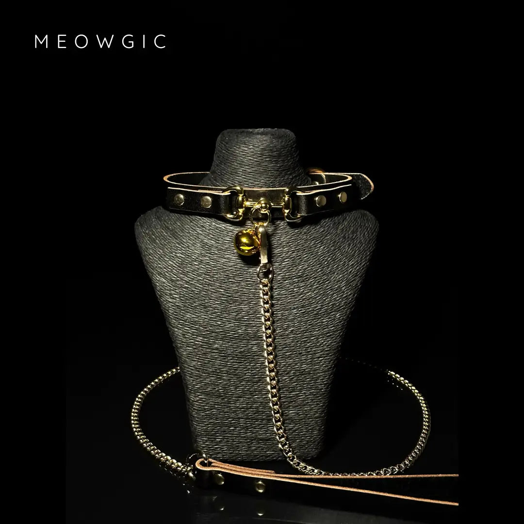 Scarlet Bell & Chain Gothic Leather Choker - Meowgicbase